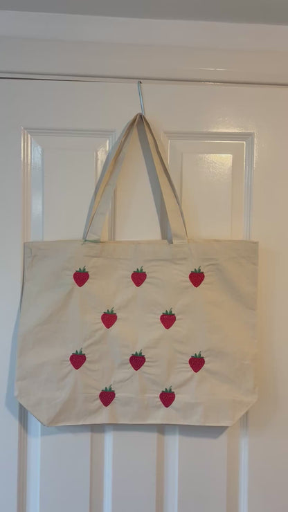Strawberries XL tote
